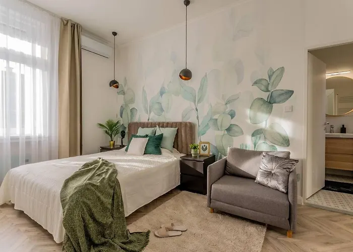 Azure Green Heaven * Budapest