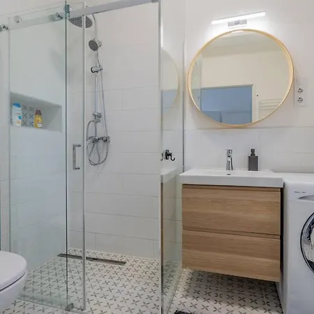 Azure Green Heaven Apartment Budapest