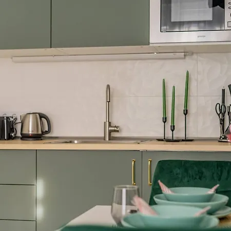 Apartament Azure Green Heaven *